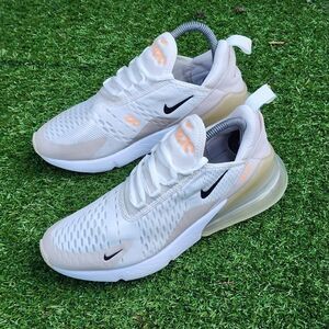 NIKE AIR MAX 270 - Women's Sneakers - SIZE 7.5   ** Please See All Pictures **
